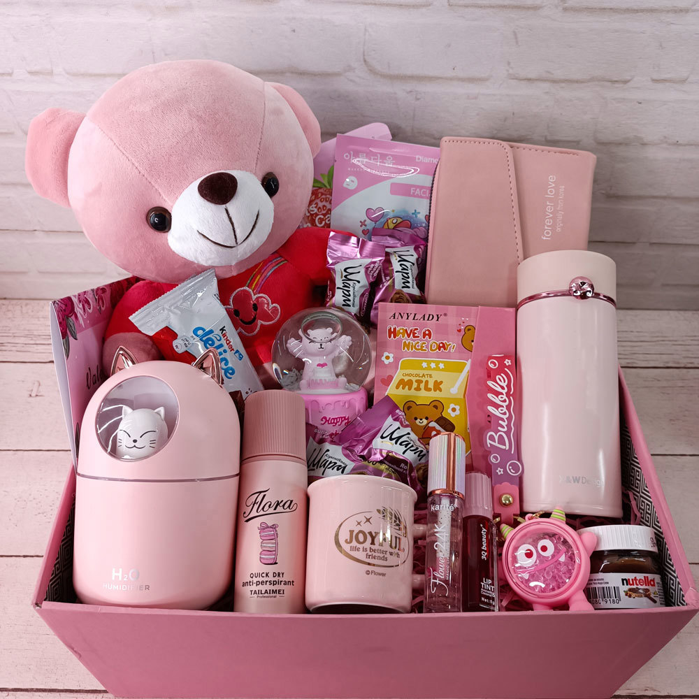 Womens birthday gift pack